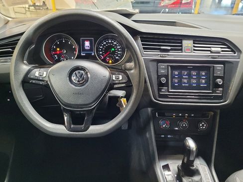 Used 2020 Volkswagen Tiguan S FWD image 22