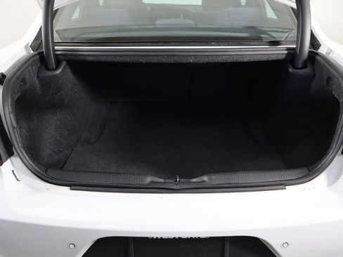Used 2016 Dodge Charger SXT w/ Blacktop Package RWD image 10