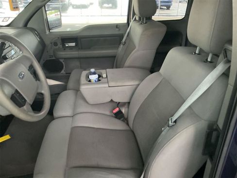 Used 2004 Ford F150 XLT AWD/4WD image 8