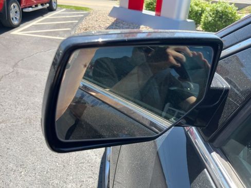 Used 2016 GMC Yukon Denali w/ Open Road Package image 15