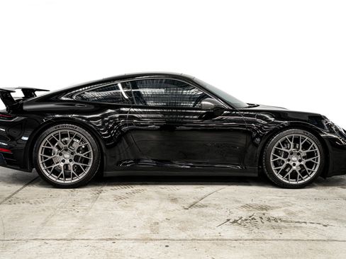 Used 2024 Porsche 911 Carrera T RWD image 42
