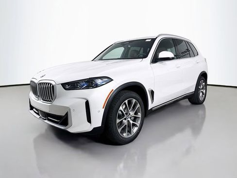 Used 2026 BMW X5 xDrive40i w/ Premium Package image 3