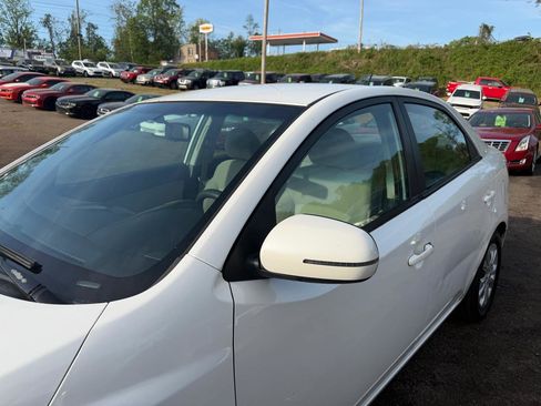 Used 2012 Kia Forte EX image 10