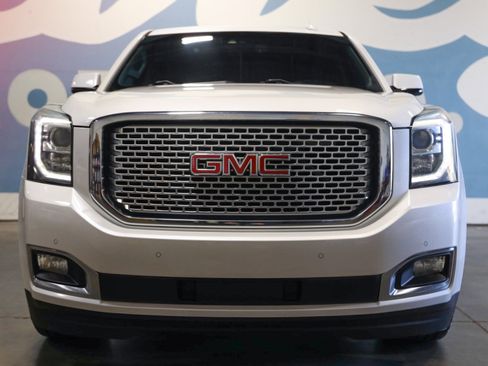 Used 2016 GMC Yukon XL Denali w/ Open Road Package image 34