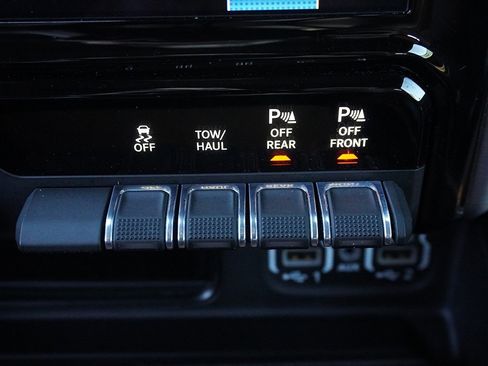 Used 2023 RAM 1500 Limited image 70