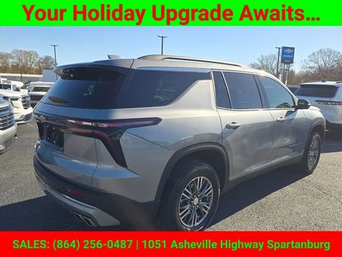 Certified 2024 Chevrolet Traverse LT image 4