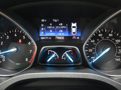 Used 2018 Ford Escape Titanium AWD/4WD image 8