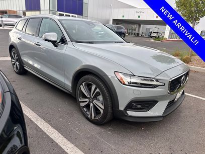 Used 2025 Volvo V60 B5 Cross Country Plus