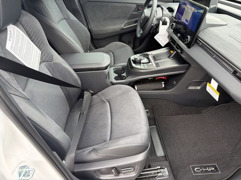 New 2026 Toyota C-HR AWD/4WD image 13