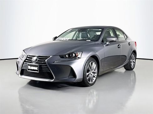 Used 2018 Lexus IS 300 image 3