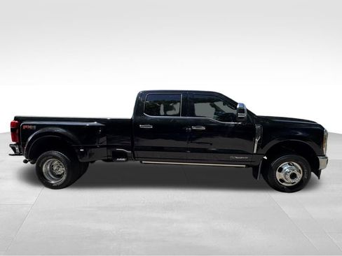 Used 2023 Ford F350 Lariat w/ Lariat Ultimate Package AWD/4WD image 6