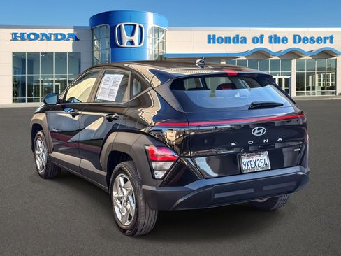Used 2024 Hyundai Kona SE image 5