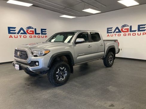 Used 2019 Toyota Tacoma TRD Off-Road image 6