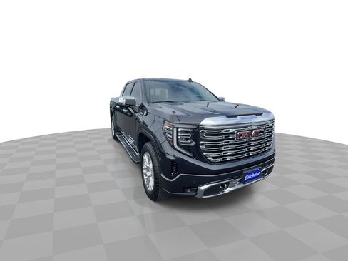 Used 2026 GMC Sierra 1500 Denali w/ Technology Package AWD/4WD image 2