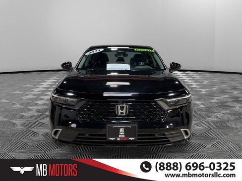 Used 2024 Honda Accord Touring image 10