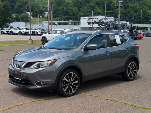 Used 2017 Nissan Rogue Sport SL w/ SL Premium Package AWD/4WD image 8