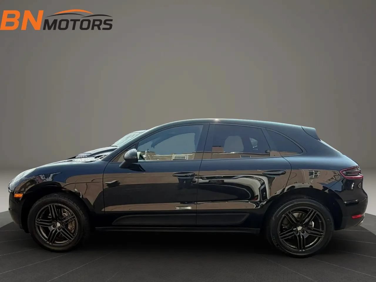 Used 2015 Porsche Macan S AWD/4WD image 9