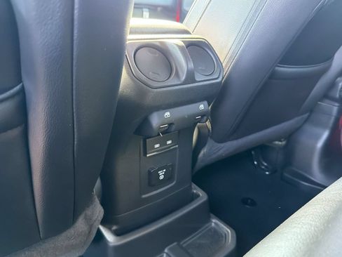 Used 2023 Jeep Wrangler Unlimited Sahara w/ Cold Weather Group AWD/4WD image 30