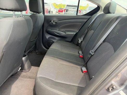 Used 2019 Nissan Versa SV FWD image 9