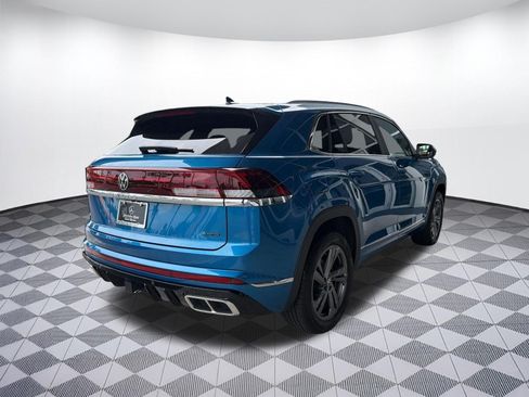 Used 2024 Volkswagen Atlas Cross Sport SEL R-Line AWD/4WD image 9