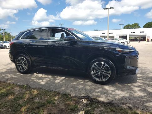 Certified 2025 Audi Q5 Premium Plus w/ Premium Plus AWD/4WD image 3