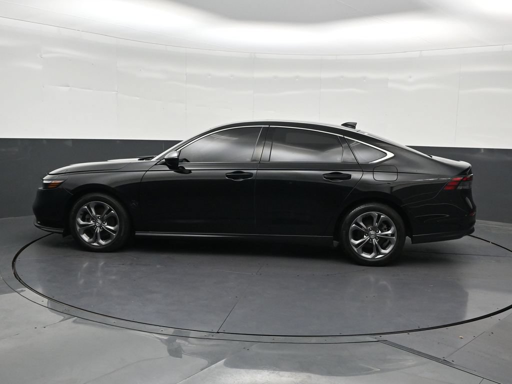 Used 2024 Honda Accord EX image 2