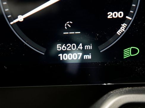 Certified 2024 Porsche 911 Carrera image 19