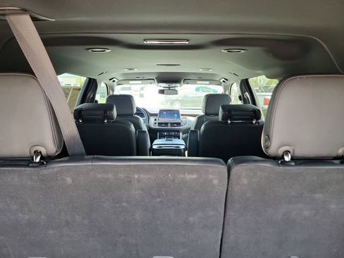 Certified 2023 Chevrolet Suburban Premier image 15