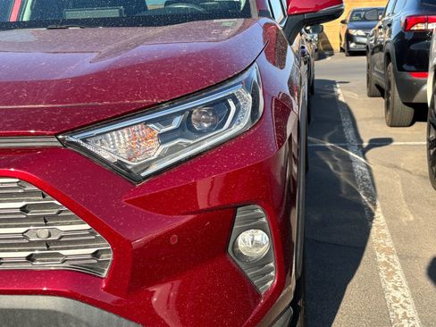 Used 2020 Toyota RAV4 Limited AWD/4WD image 8