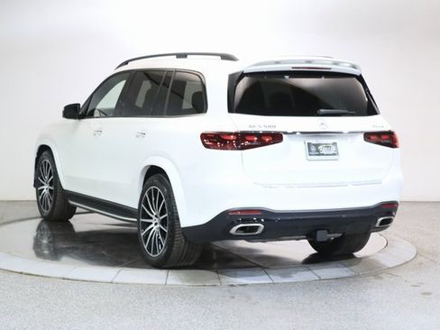 Certified 2025 Mercedes-Benz GLS 580 4MATIC image 2