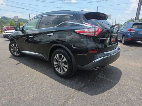 Used 2017 Nissan Murano SV w/ Premium Package AWD/4WD image 4