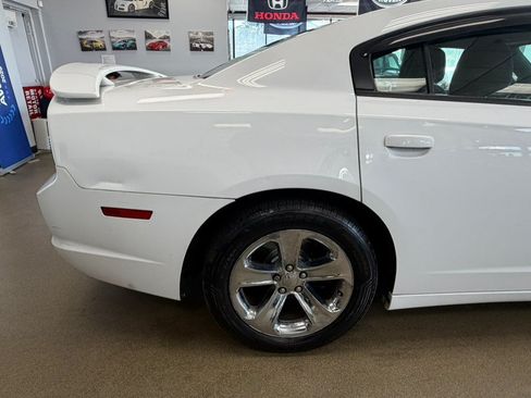 Used 2014 Dodge Charger SE w/ Sport Appearance Group RWD image 20