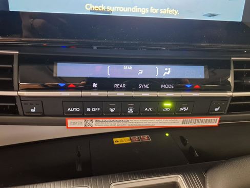 New 2026 Toyota Sienna XLE image 15