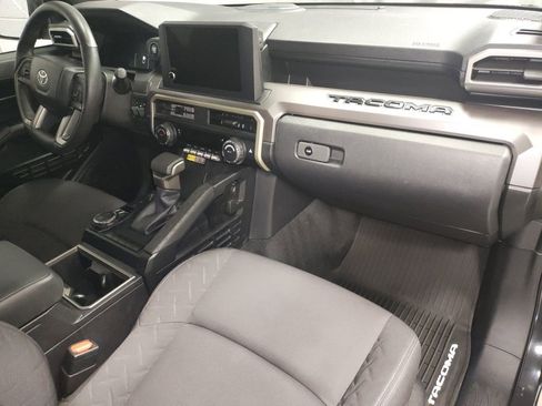 Used 2024 Toyota Tacoma SR5 AWD/4WD image 8