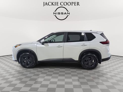 New 2026 Nissan Rogue SV FWD image 8