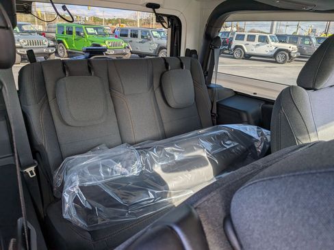 New 2026 Jeep Wrangler Sport AWD/4WD image 25
