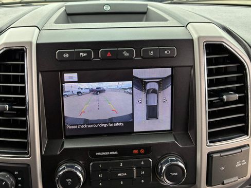 Used 2021 Ford F250 Lariat AWD/4WD image 26