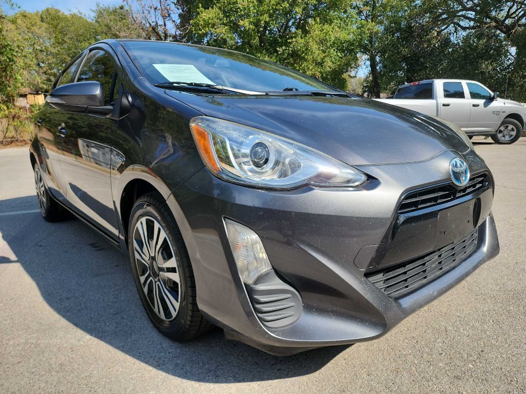 Used 2016 Toyota Prius C Three FWD image 1