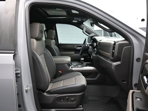 Used 2024 Chevrolet Silverado 1500 ZR2 w/ ZR2 Bison Edition AWD/4WD image 13
