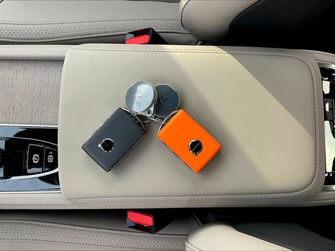 New 2026 Volvo XC90 B5 Plus image 35