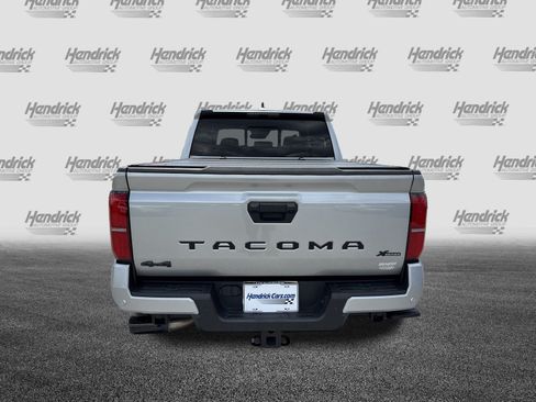 Used 2024 Toyota Tacoma SR5 w/ SR5 Upgrade Package AWD/4WD image 9