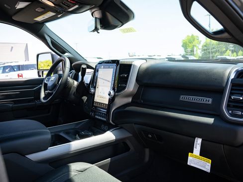 New 2026 RAM 2500 Big Horn AWD/4WD image 21