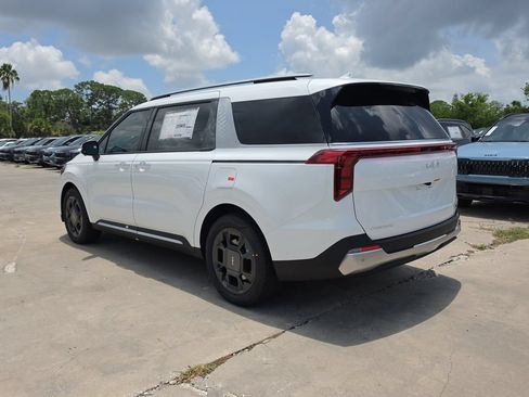 New 2026 Kia Carnival SX FWD image 5