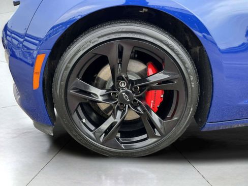 Used 2023 Chevrolet Camaro LT w/ Technology Package RWD image 40