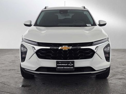 Used 2024 Chevrolet Trax LT w/ Driver Confidence Package FWD image 8