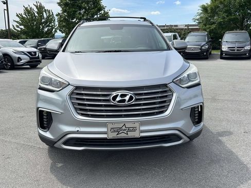 Used 2017 Hyundai Santa Fe SE FWD image 8