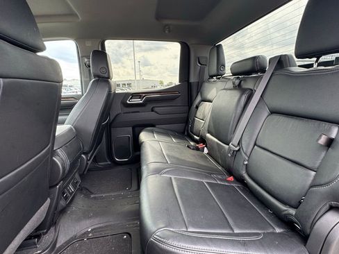 Used 2023 GMC Sierra 1500 Elevation image 12