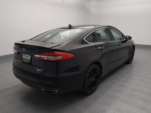Used 2020 Ford Fusion Titanium image 9