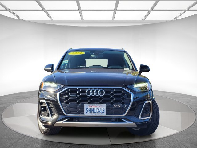 Used 2023 Audi Q5 2.0T Premium w/ Convenience Package AWD/4WD image 2