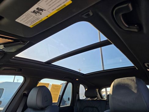 Used 2024 BMW X5 xDrive40i w/ M Sport Package image 26